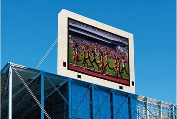 udendørs-reklame-ledede-display-priser-P16-RGB